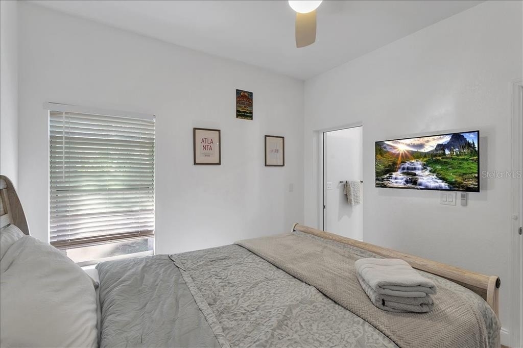2402 W Fig Street - Photo 13