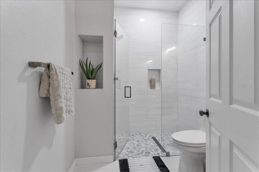 2402 W Fig Street - Photo 17