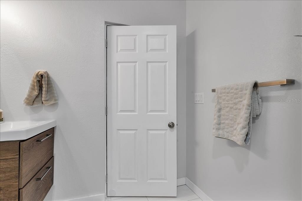 2402 W Fig Street - Photo 20