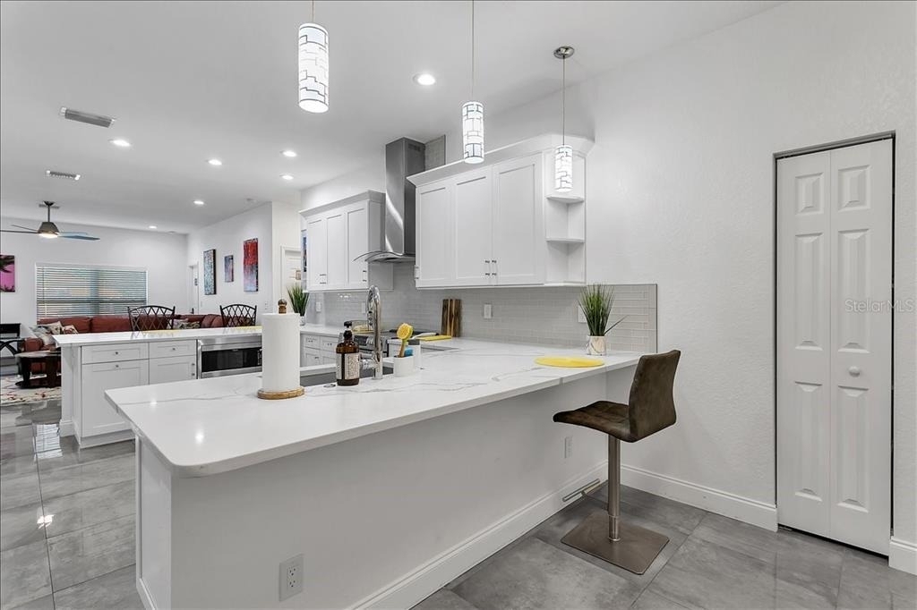 2402 W Fig Street - Photo 33