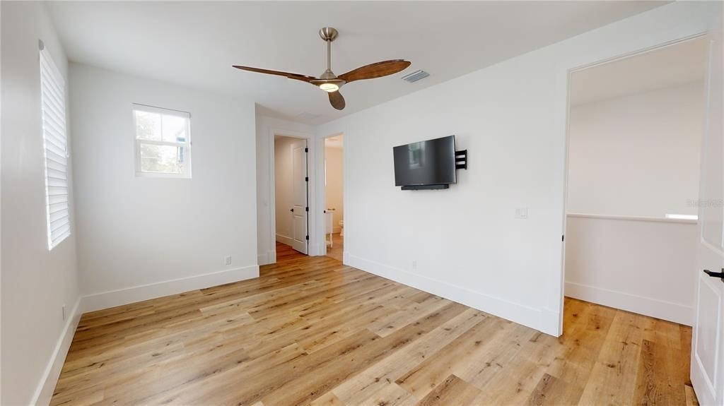 1068 19th Avenue N - Photo 41