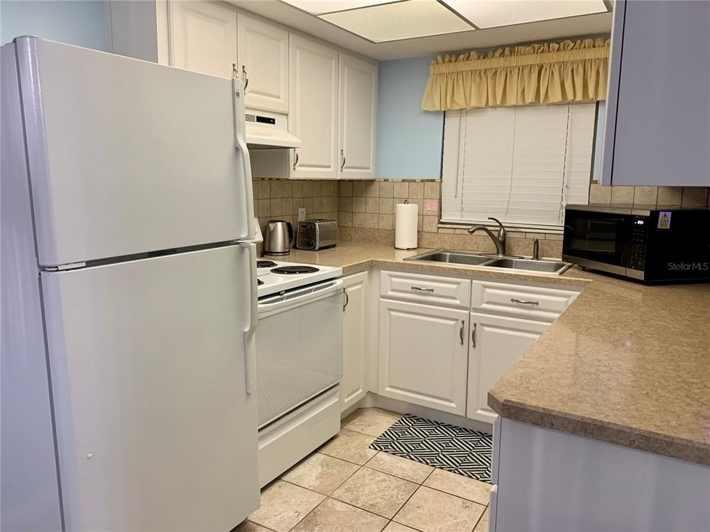505 66th Avenue - Photo 1