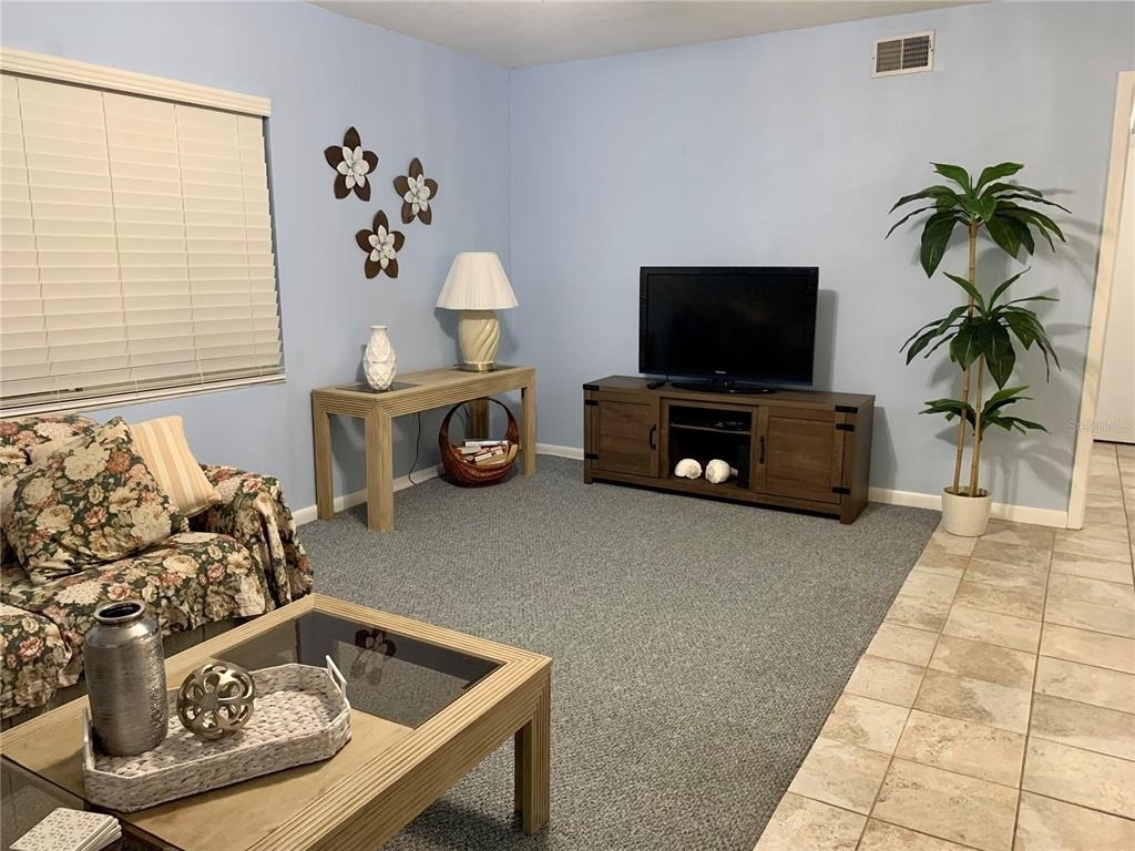 505 66th Avenue - Photo 4
