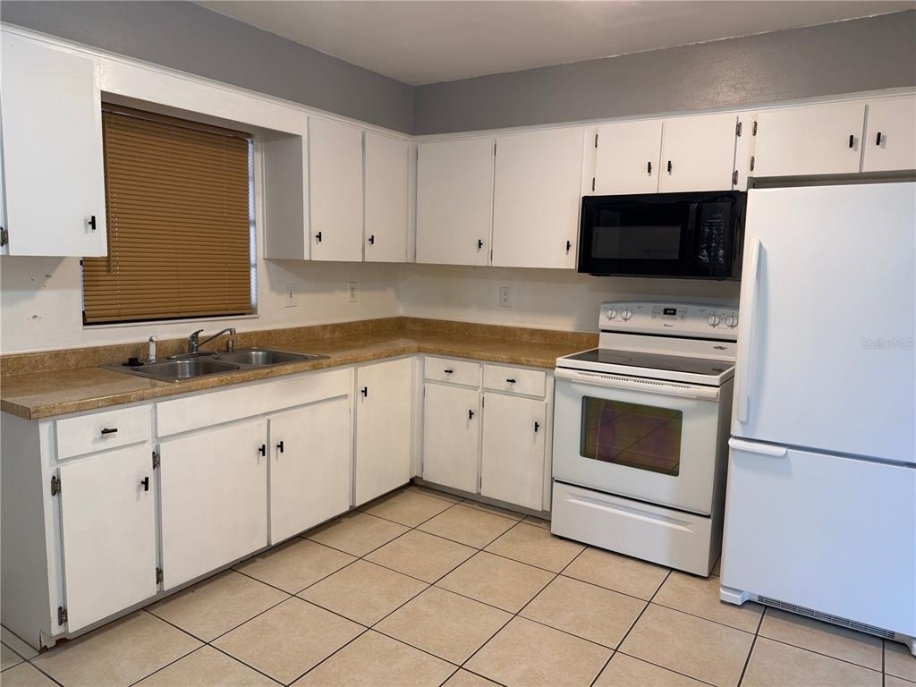 2802 7th Street - Photo 3