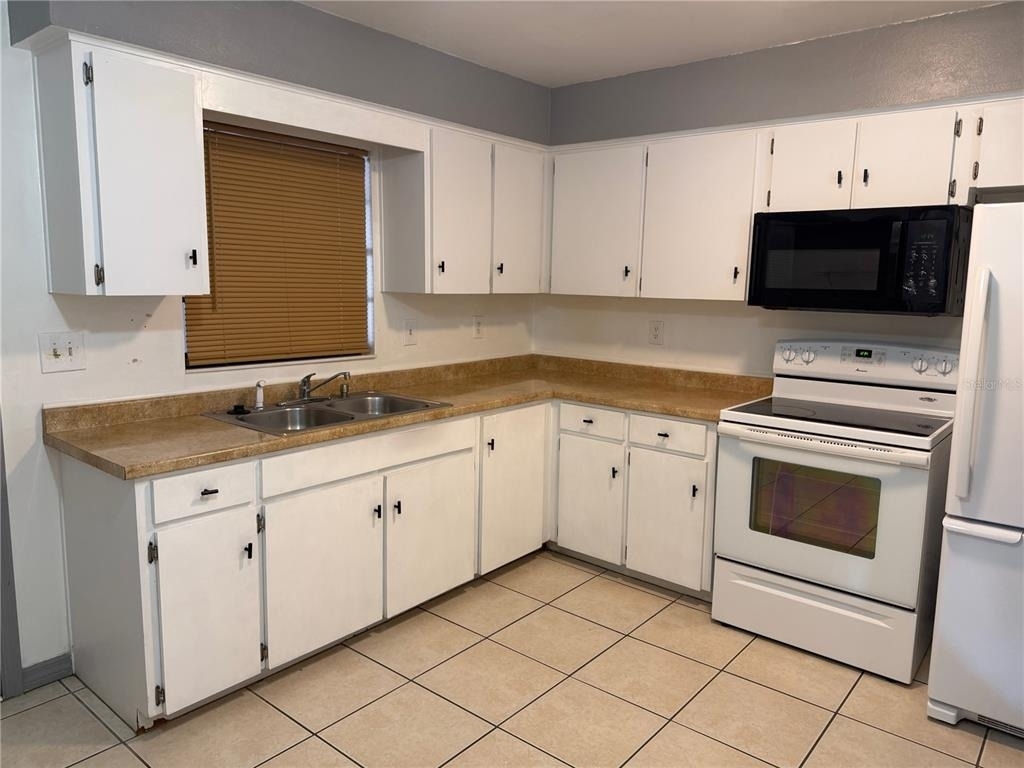 2802 7th Street - Photo 1