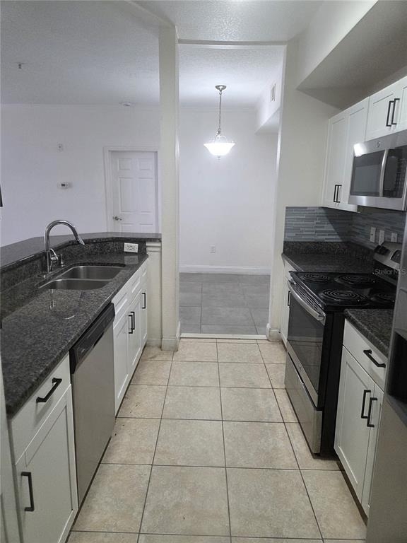 5536 Metrowest Boulevard - Photo 10
