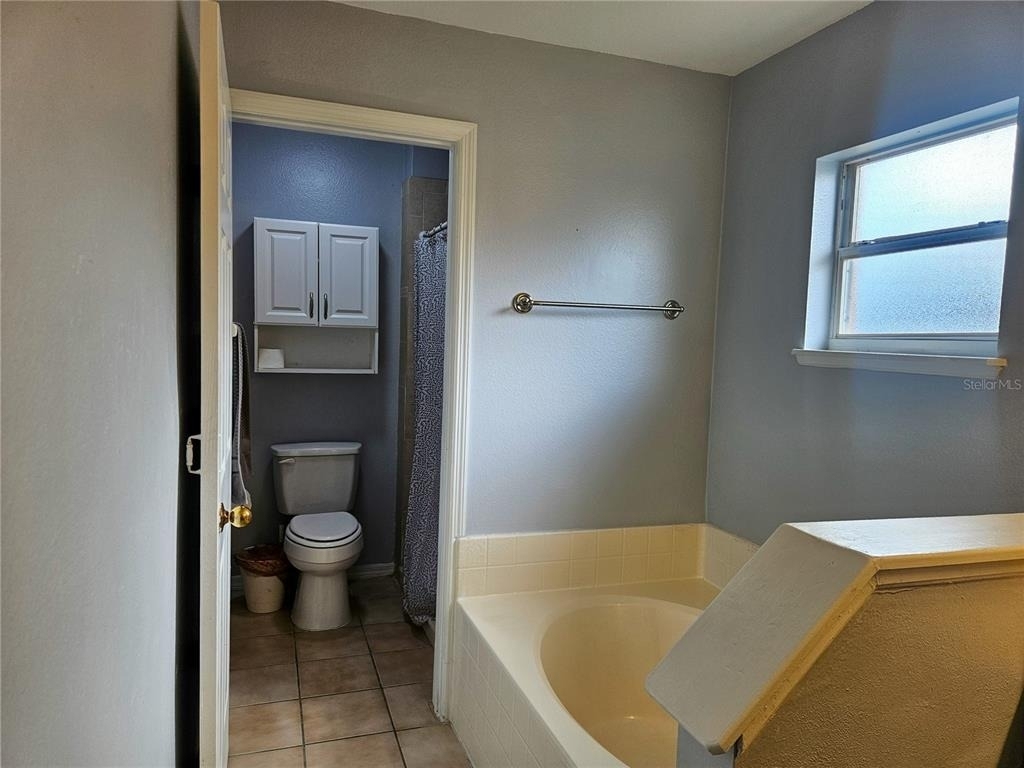 952 Trumbull Street - Photo 12