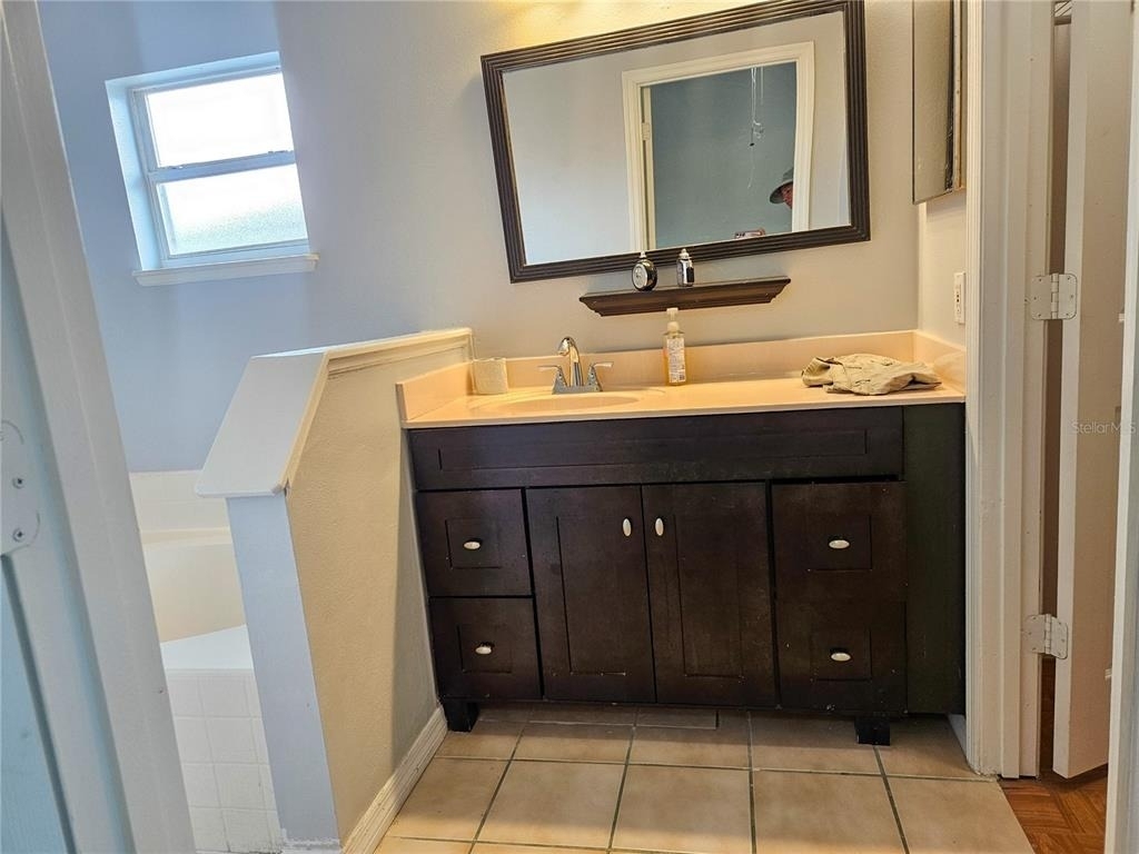 952 Trumbull Street - Photo 10