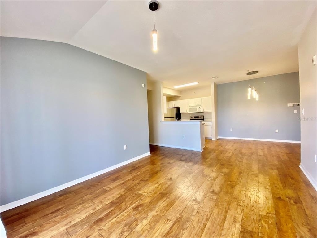 5467 Vineland Road - Photo 19