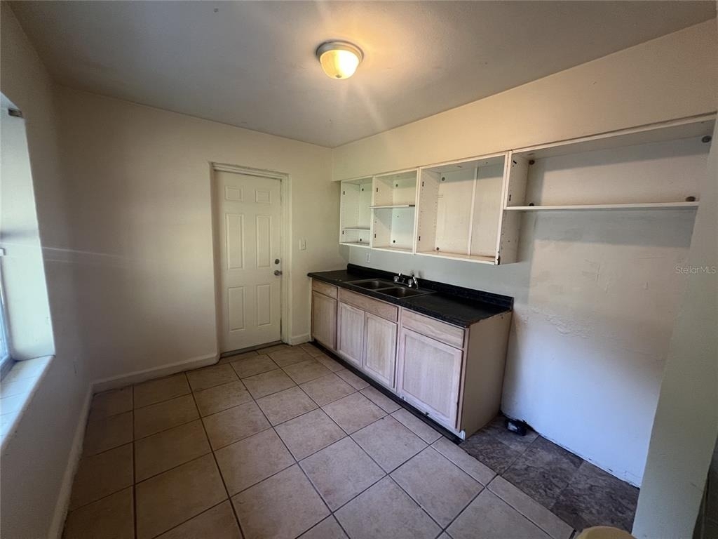4227 Lake Lawne Avenue - Photo 6