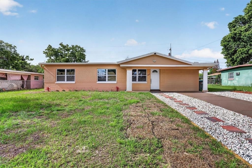 1612 W Grant Street - Photo 2