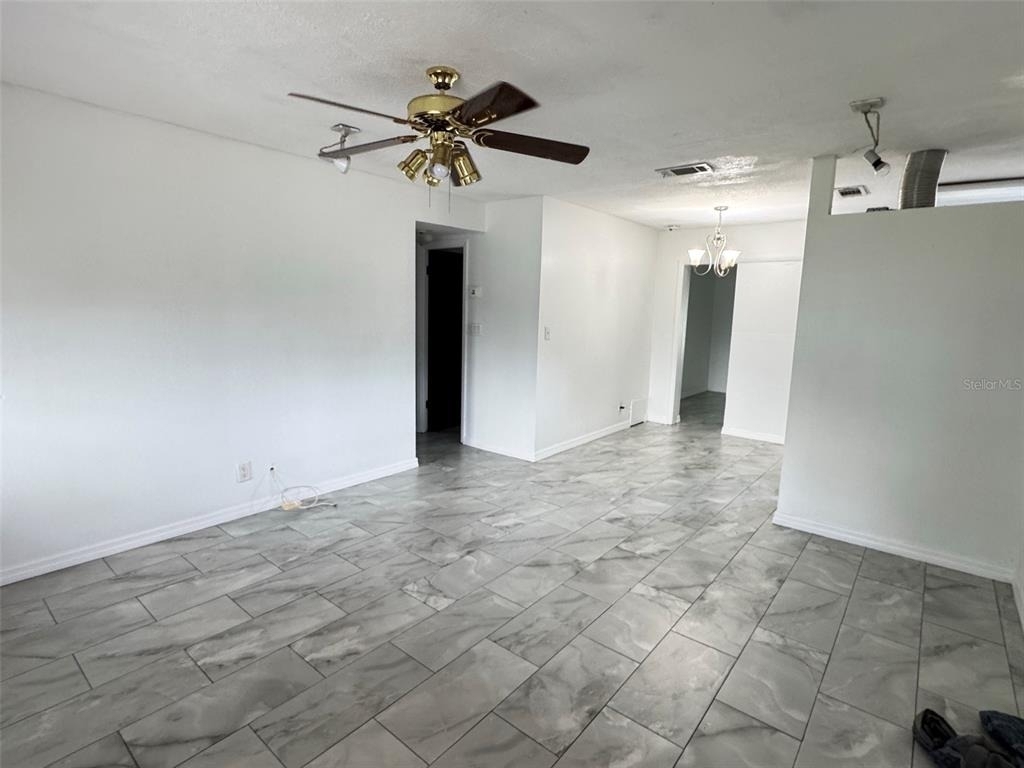 9401 57th Street N - Photo 18