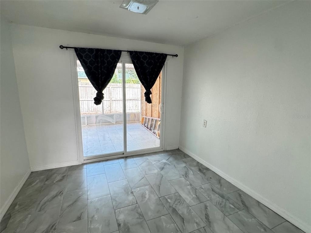 9401 57th Street N - Photo 10