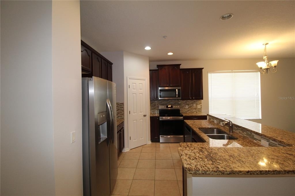 9885 Leland Drive - Photo 6