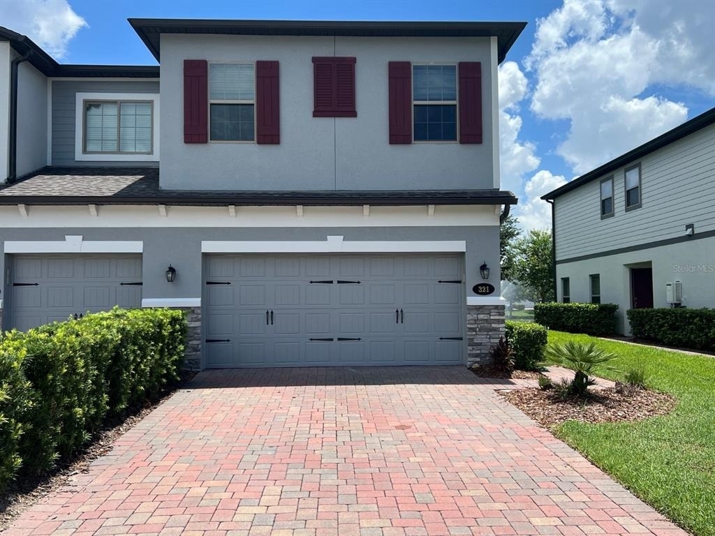 321 Evertree Loop - Photo 0