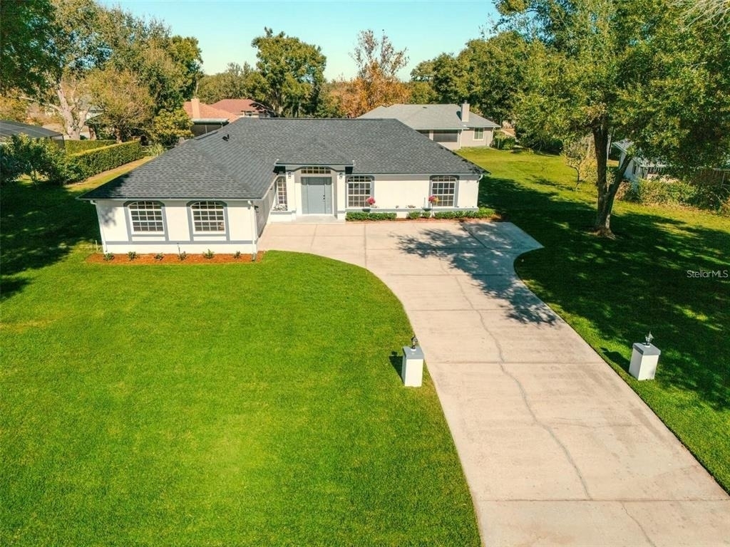 10711 Lake Hill Drive - Photo 2
