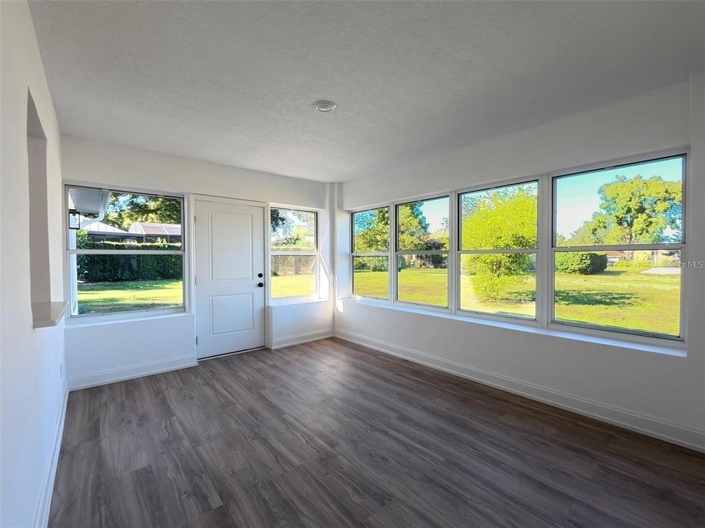 10711 Lake Hill Drive - Photo 20