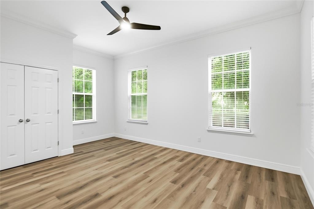 912 Waterside Drive - Photo 5