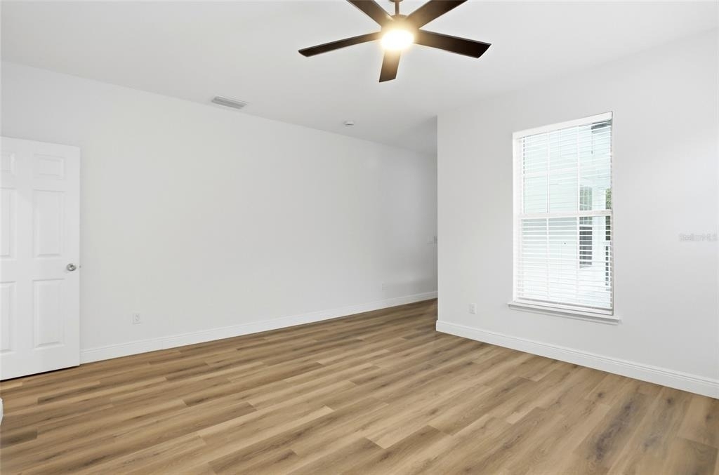 912 Waterside Drive - Photo 37