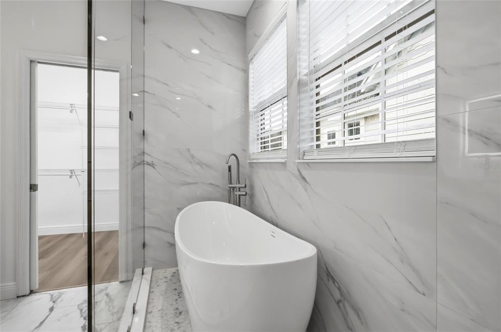 912 Waterside Drive - Photo 44