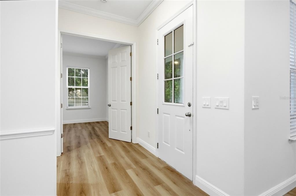912 Waterside Drive - Photo 2