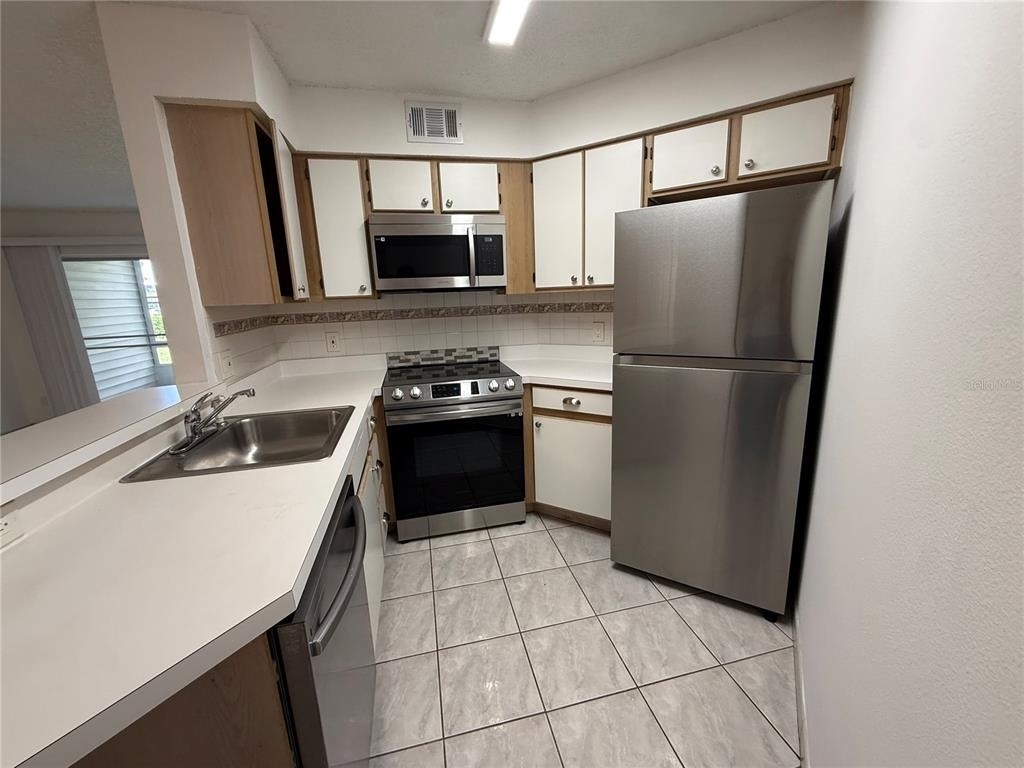 3900 Southpointe Drive - Photo 6