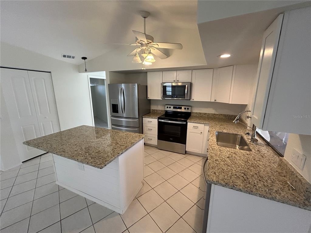 2093 Rio De Janeiro Avenue - Photo 4
