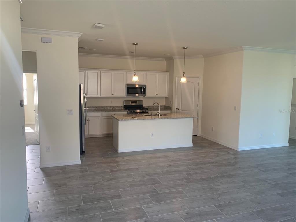 17212 Blue Ridge Place - Photo 1