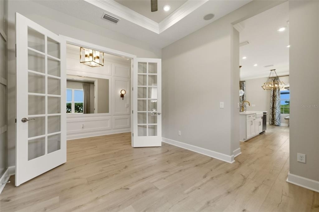 7708 Moonbeam Avenue - Photo 7