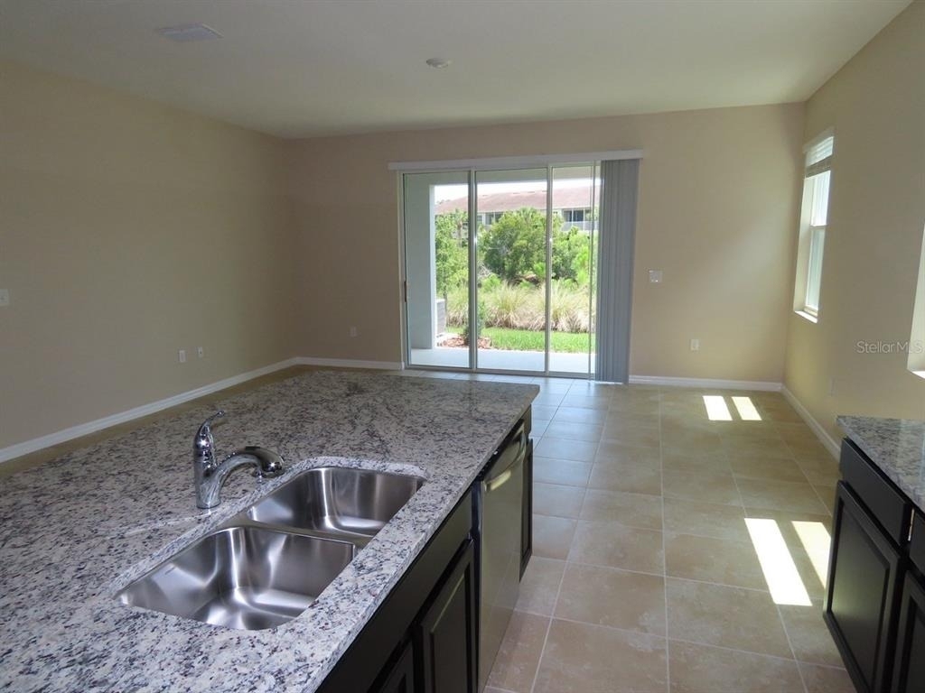 8725 Daydream Street - Photo 10