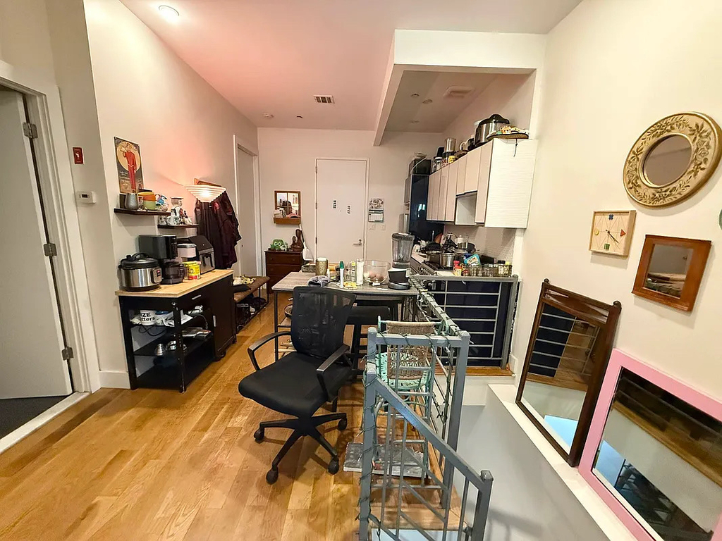 751 Dekalb Avenue - Photo 3