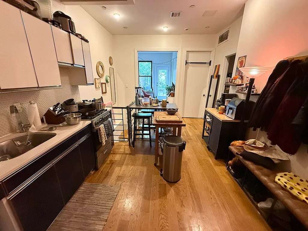 751 Dekalb Avenue - Photo 1