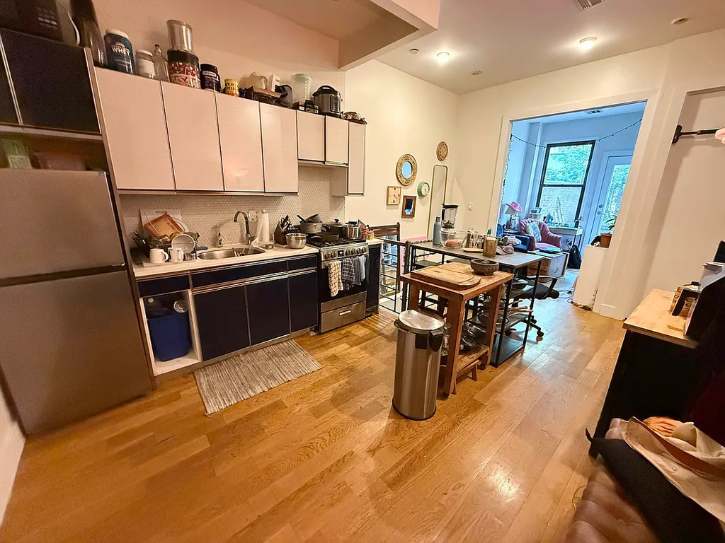 751 Dekalb Avenue - Photo 2