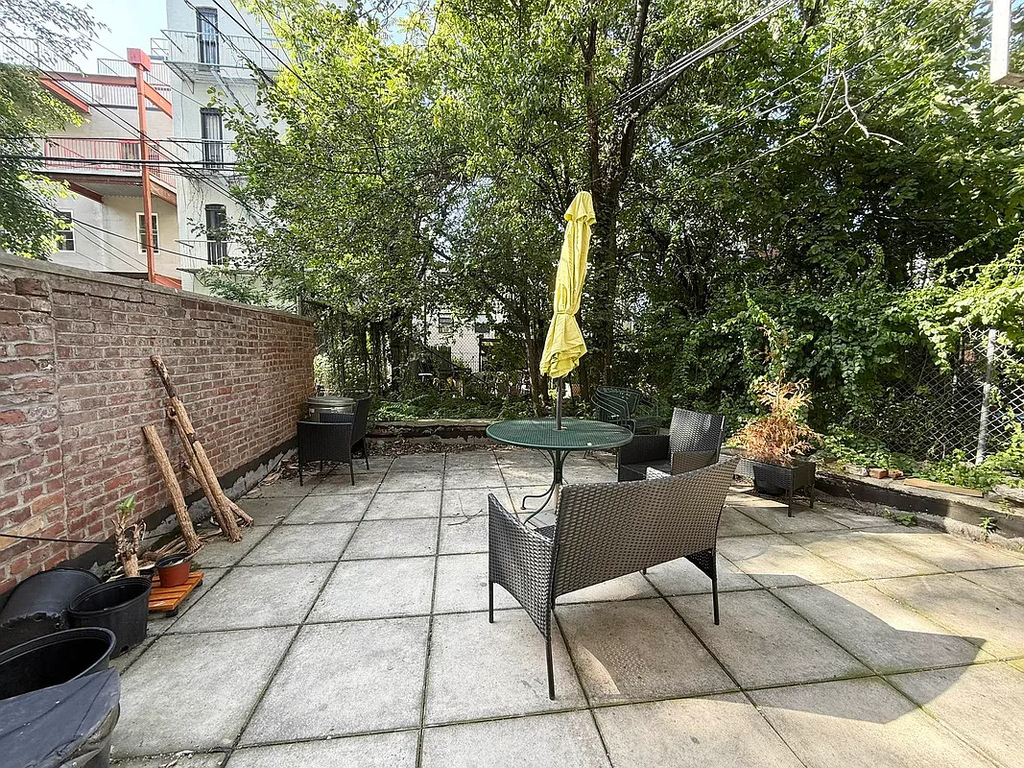 751 Dekalb Avenue - Photo 5