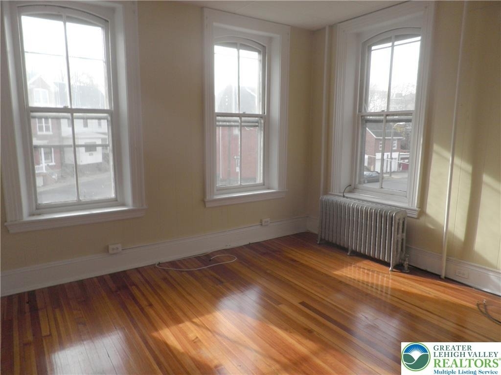 731 Lehigh Street - Photo 3