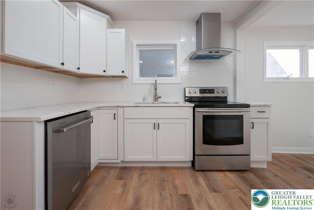 718 N New Street - Photo 8