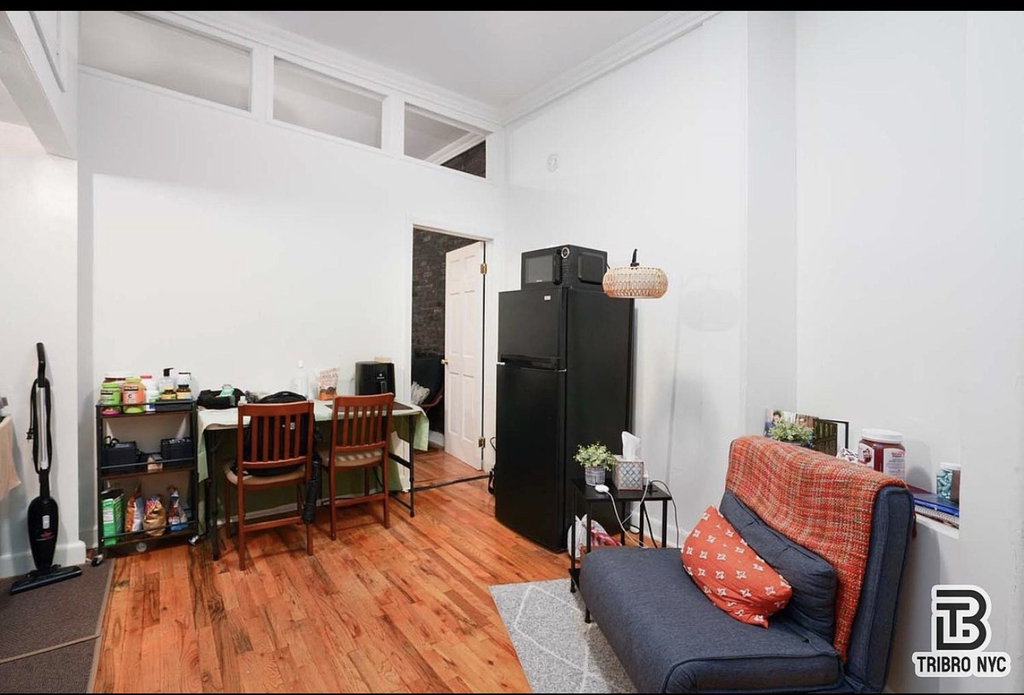  West 22nd Street - Photo 2