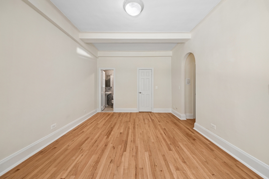 166 2nd Avenue in East Village - Photo 1