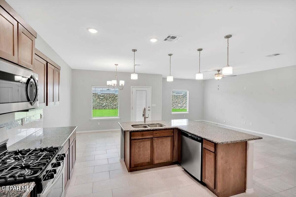12661 Kingsbury Avenue - Photo 4