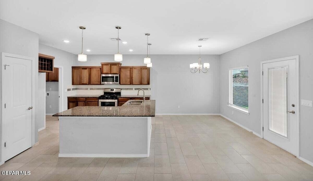 12661 Kingsbury Avenue - Photo 2