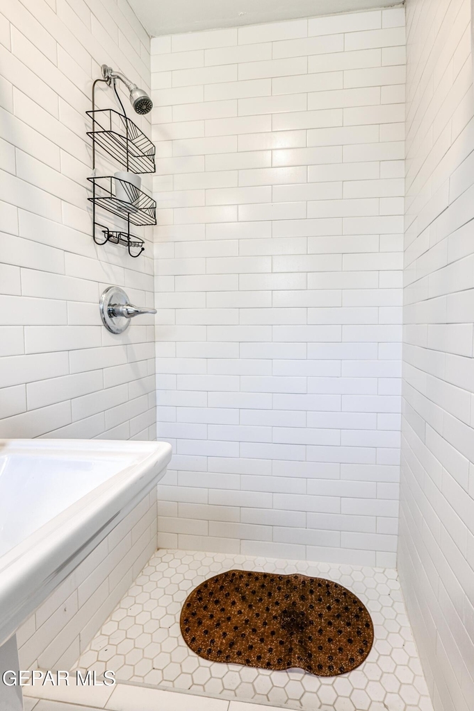2729 Pershing Drive - Photo 19