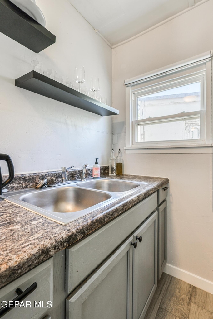 2729 Pershing Drive - Photo 15