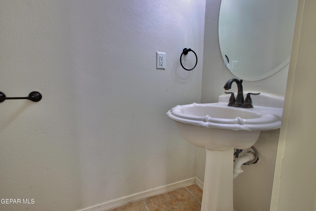12229 Kingsgate Court - Photo 24