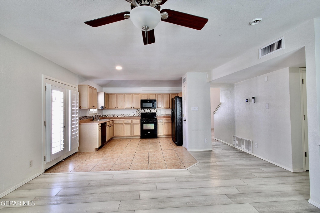 12229 Kingsgate Court - Photo 17