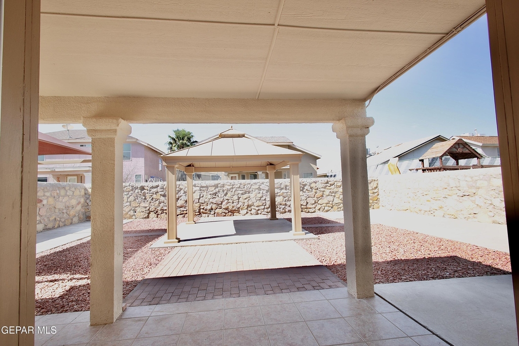 12229 Kingsgate Court - Photo 5