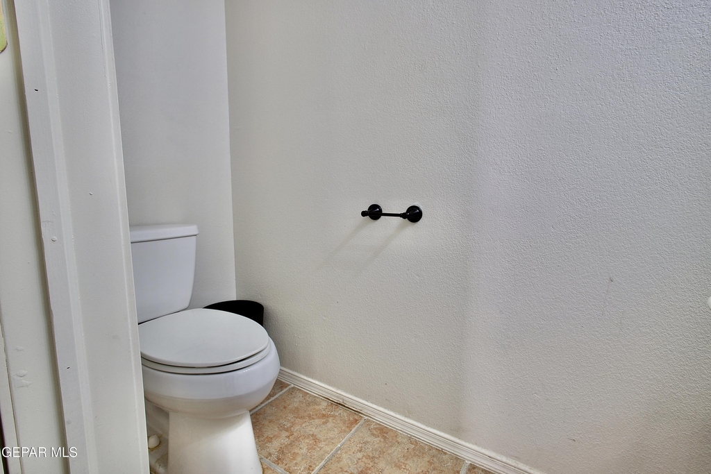 12229 Kingsgate Court - Photo 18