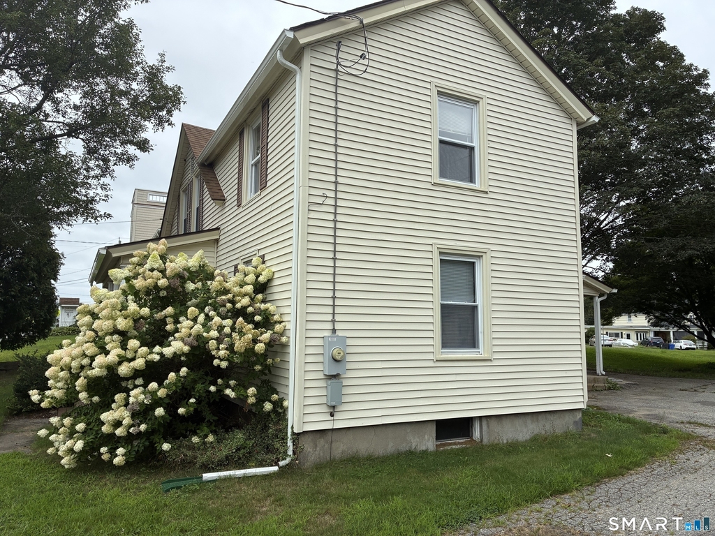 633 Norwich Road - Photo 16