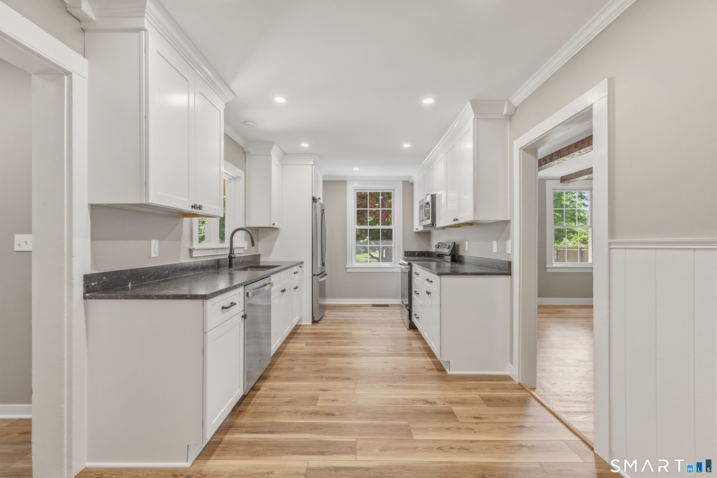 238 Isinglass Road - Photo 8