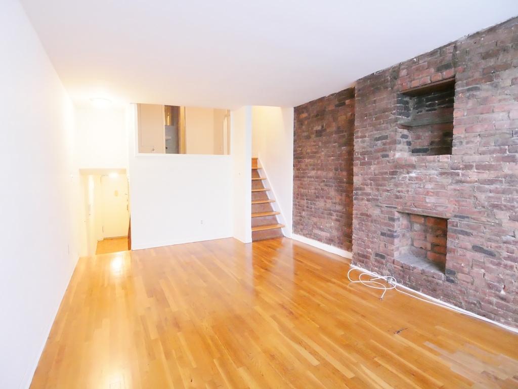 213 East 73rd Street - Photo 2