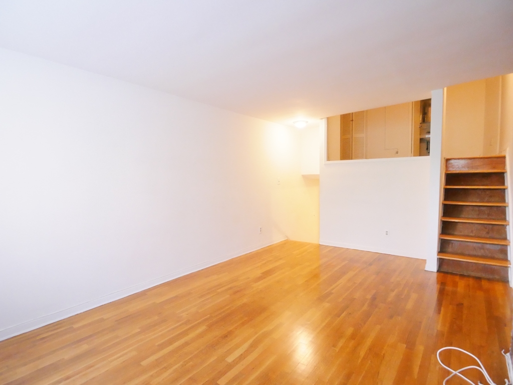 213 East 73rd Street - Photo 4